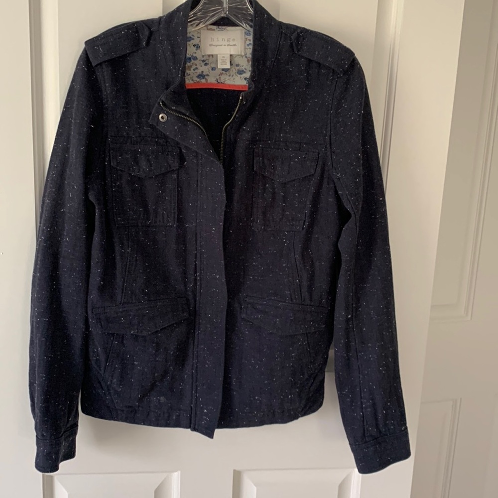 Hinge brand jacket. Size medium. Navy blue with white specs. Good used condition
